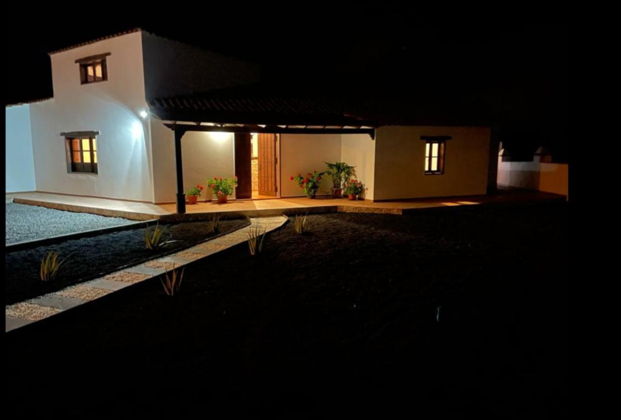 Villa Las Palmeras 安提瓜 外观 照片